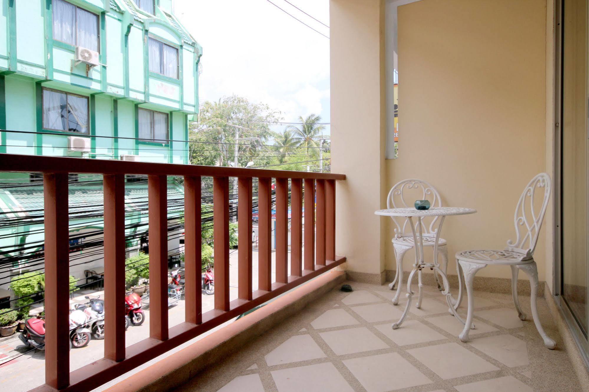 Orange Hotel Patong Exterior photo
